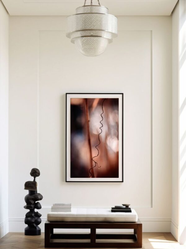 Delikatna botaniczna grafika ścienna autorstwa Joanny Musiał-Janickiej - spokojna i elegancka dekoracja do nowoczesnego mieszkania