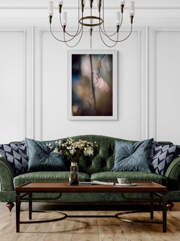 Elegancka fotografia botaniczna autorstwa Joanny Musiał-Janickiej - luksusowy druk artystyczny do spokojnego mieszkania i wystroju biura.