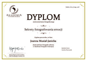 certyfikat AFD Akademia Fotografii Dziecięcej "Sekrety Fotografowania Emocji" fotografii" JOANNA MUSIAŁ- JANICKA