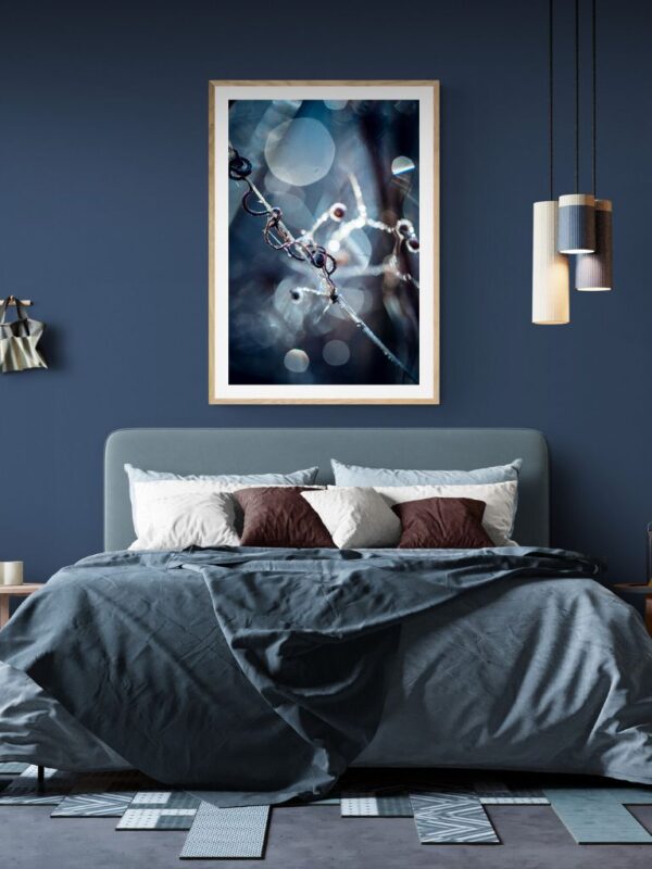 Freedom & Hope - Fine Art Photography - Joanna Musiał-Janicka, musialjanicka.art (1) Close-up of twisted branches bathed in soft, radiant light, with gentle highlights evoking calm and openness.